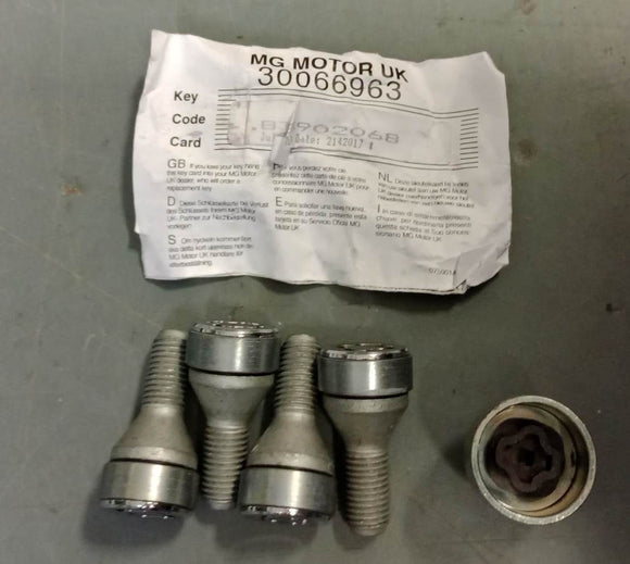 MG3 Locking Wheel Bolt Set - McGard 30066963